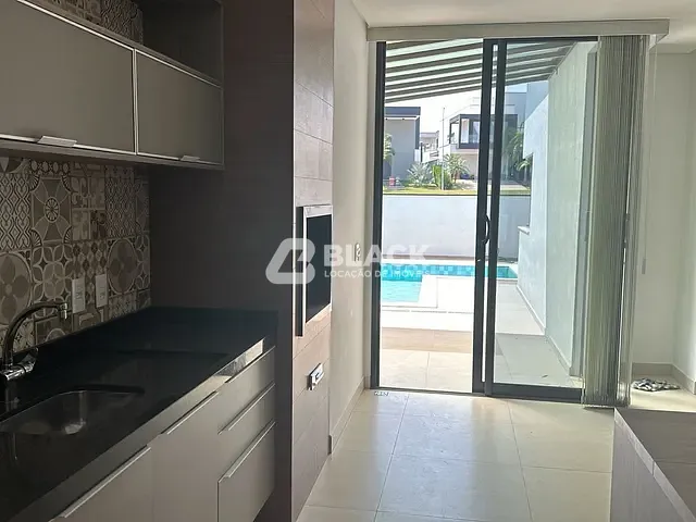 Sobrado com 450m² 4 quartos e 6 banheiros, à venda ou para alugar, no bairro Alphaville Nova Esplanada  3  em Votorantim