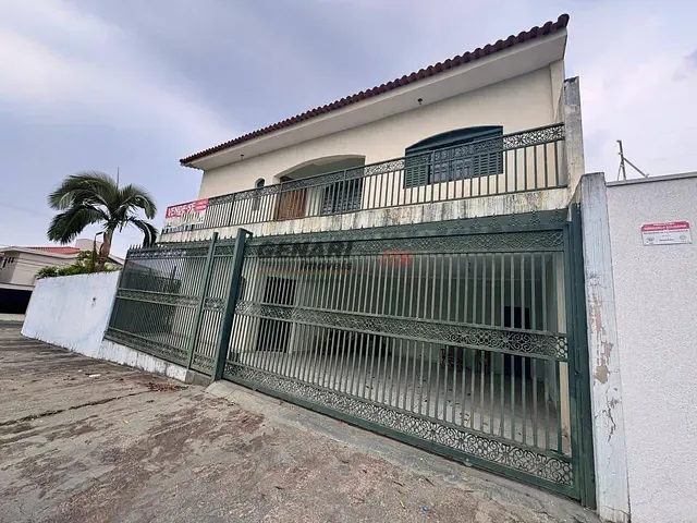 Sobrado com 273m² 3 quartos e 2 banheiros, à venda, no bairro Jardim Regina em Indaiatuba