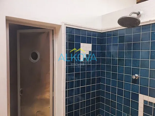 Sobrado com 570m² 5 quartos e 5 banheiros, à venda, no bairro Jardim das Colinas em São José dos Campos