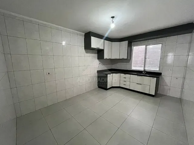 Sobrado com 100m² 2 quartos e 2 banheiros, à venda, no bairro Vila Assis Brasil em Mauá