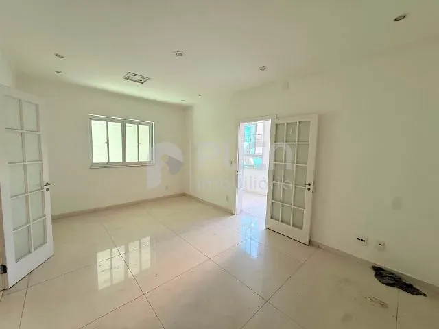Sobrado com 250m² 5 quartos e 6 banheiros, à venda, no bairro Jardim São Paulo(Zona Norte) em São Paulo