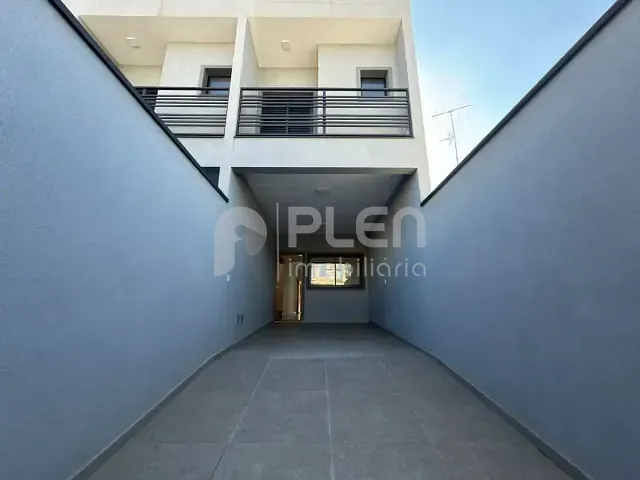 Sobrado 3 quartos e 2 banheiros, à venda, no bairro Vila Mazzei em São Paulo