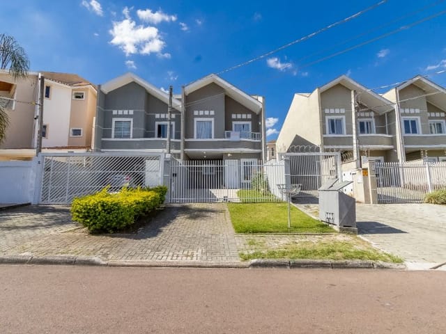 Sobrado com 108m² 3 quartos e 3 banheiros, para alugar, no bairro Bairro Alto em Curitiba