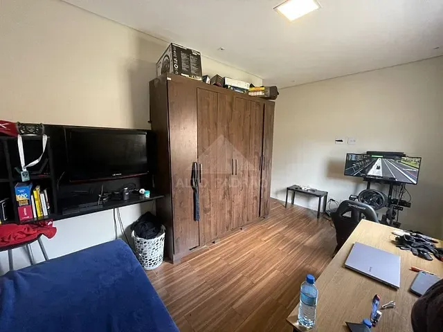 Sobrado com 120m² 3 quartos e 1 banheiro, à venda, no bairro Vila Emílio em Mauá