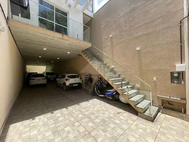 Sobrado com 120m² 3 quartos e 1 banheiro, à venda, no bairro Vila Emílio em Mauá