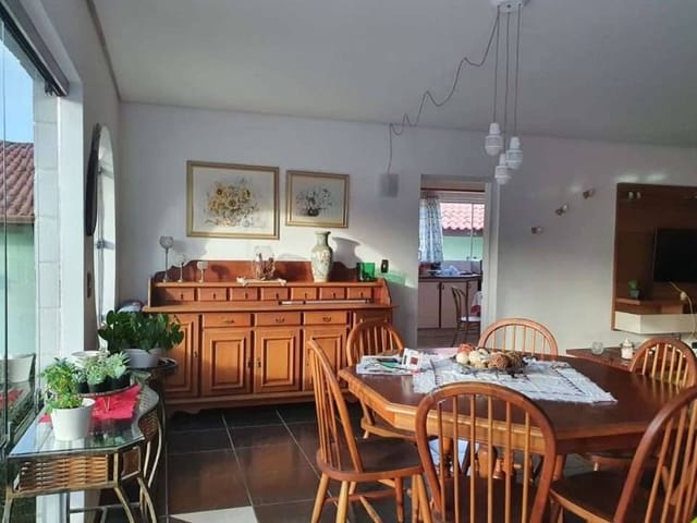 Sobrado com 360m² 3 quartos e 5 banheiros, à venda ou para alugar, no bairro Horizontal Park em Cotia