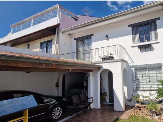 Sobrado com 152m² 4 quartos e 4 banheiros, à venda, no bairro Capão da Imbuia em Curitiba
