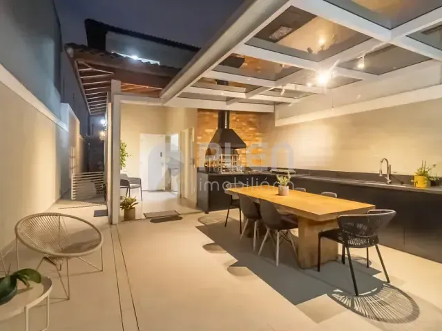 Sobrado 3 quartos e 5 banheiros, à venda, no bairro Santa Teresinha em São Paulo