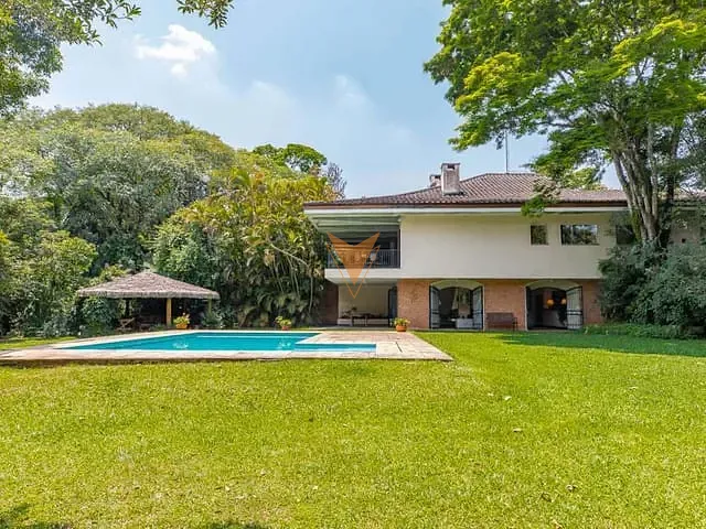 Sobrado com 5000m² 6 quartos e 6 banheiros, à venda, no bairro Granja Viana em Cotia