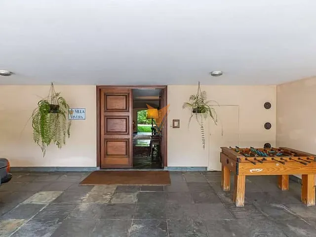 Sobrado com 5000m² 6 quartos e 6 banheiros, à venda, no bairro Granja Viana em Cotia