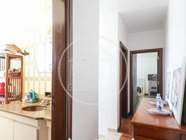 Sobrado com 189m², à venda, no bairro Jardim Santa Helena em São Paulo