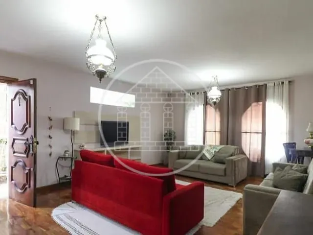 Sobrado com 189m², à venda, no bairro Jardim Santa Helena em São Paulo