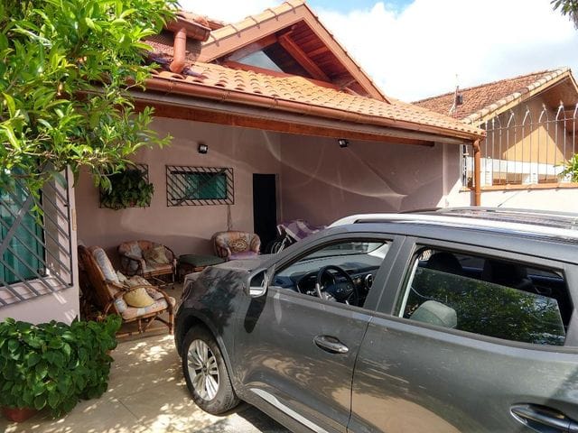 Sobrado com 298m² 5 quartos e 5 banheiros, à venda, no bairro Jardim Ribamar em Peruíbe