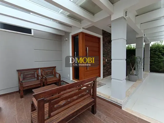 Sobrado com 360m² 3 quartos e 4 banheiros, à venda ou para alugar, no bairro São Vicente em Gravataí
