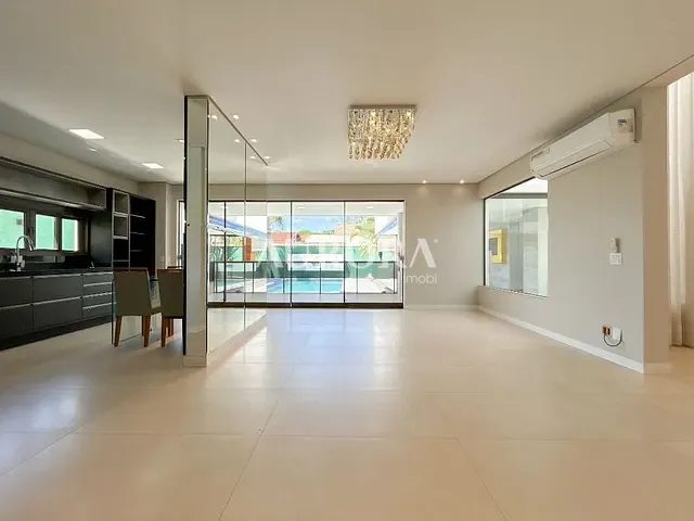 Sobrado com 500m² 4 quartos e 6 banheiros, à venda, no bairro Mediterrâneo em Londrina
