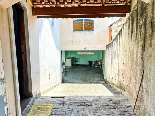 Sobrado com 330m² 4 quartos e 4 banheiros, à venda, no bairro Jardim Iporanga em São Paulo