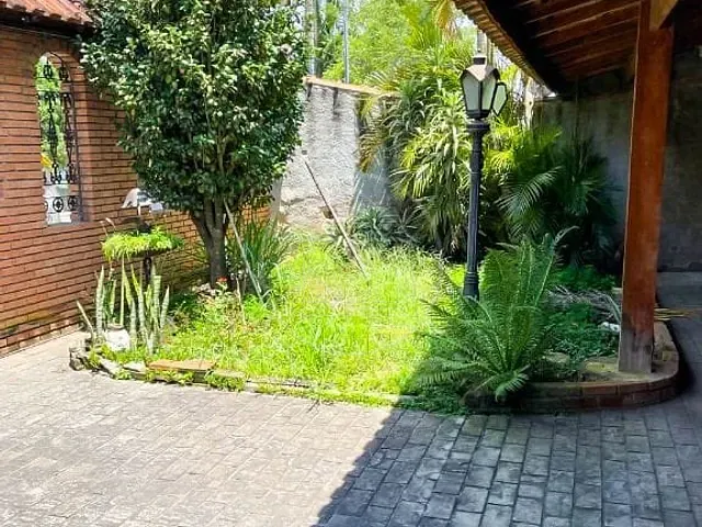 Sobrado com 330m² 4 quartos e 4 banheiros, à venda, no bairro Jardim Iporanga em São Paulo