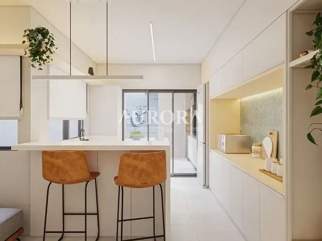 Sobrado com 125m² 3 quartos e 3 banheiros, à venda, no bairro Abussafe em Londrina