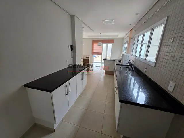 Sobrado com 300m² 3 quartos e 5 banheiros, à venda, no bairro Jardim Portal dos Ipês em Indaiatuba