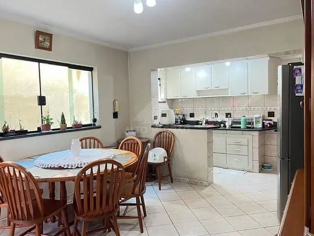 Sobrado com 129m² 2 quartos e 2 banheiros, à venda, no bairro Vila Assis Brasil em Mauá