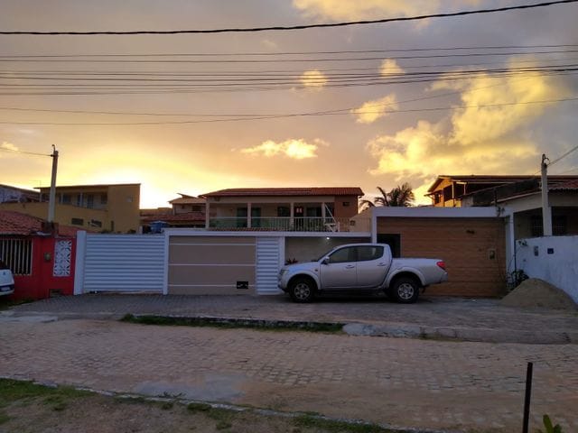 Sobrado com 600m² 4 quartos e 4 banheiros, à venda, no bairro Barra do Rio em Extremoz
