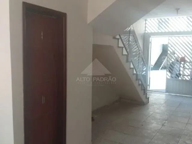 Sobrado com 46m² 2 quartos e 1 banheiro, à venda, no bairro Vila Assis Brasil em Mauá