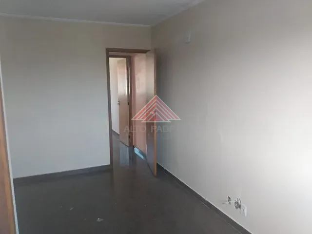 Sobrado com 46m² 2 quartos e 1 banheiro, à venda, no bairro Vila Assis Brasil em Mauá