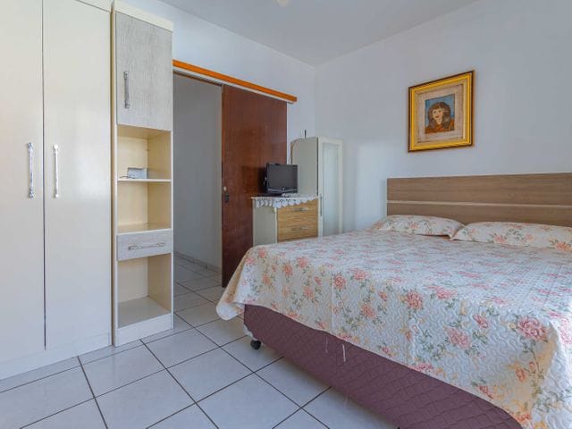 Sobrado com 268m² 7 quartos e 4 banheiros, à venda, no bairro Centro em Balneário Camboriú