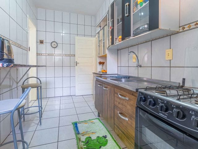 Sobrado com 268m² 7 quartos e 4 banheiros, à venda, no bairro Centro em Balneário Camboriú
