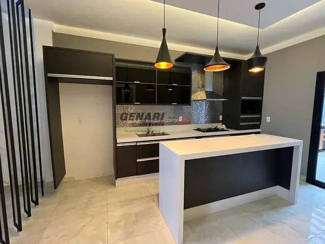 Sobrado com 150m² 3 quartos e 3 banheiros, à venda, no bairro Jardins do Império em Indaiatuba