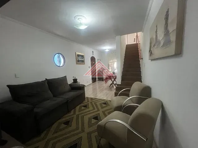 Sobrado com 125m² 3 quartos e 1 banheiro, à venda, no bairro Jardim Guapituba em Mauá