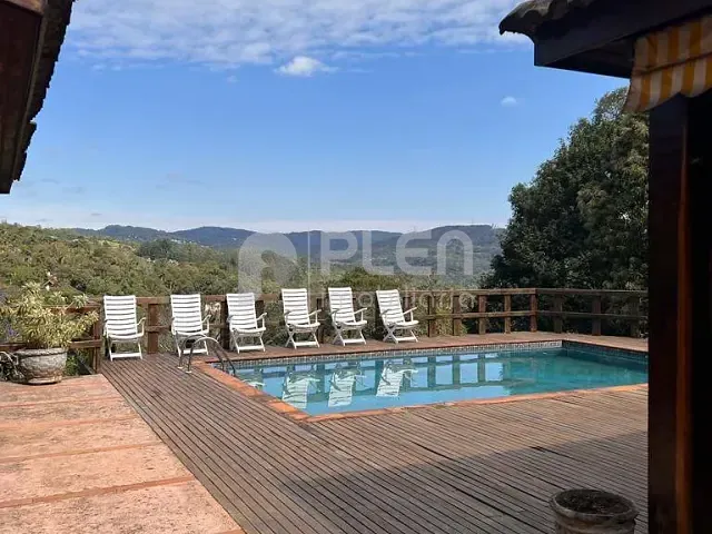 Sobrado com 2600m² 5 quartos e 6 banheiros, à venda, no bairro Caraguatá em Mairiporã