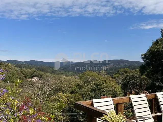 Sobrado com 2600m² 5 quartos e 6 banheiros, à venda, no bairro Caraguatá em Mairiporã