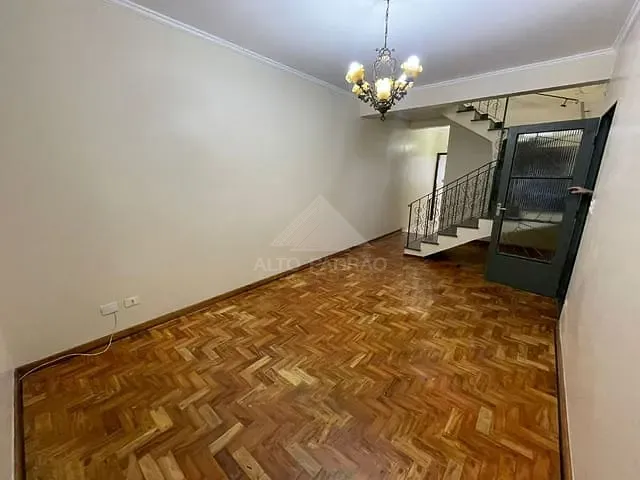 Sobrado com 120m² 3 quartos e 2 banheiros, à venda, no bairro Vila Bocaina em Mauá