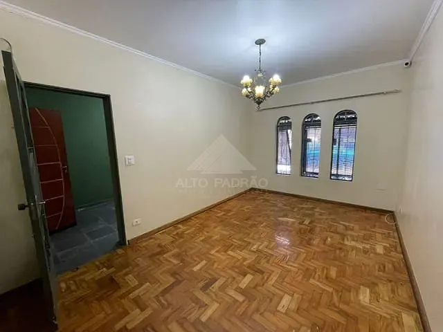 Sobrado com 120m² 3 quartos e 2 banheiros, à venda, no bairro Vila Bocaina em Mauá