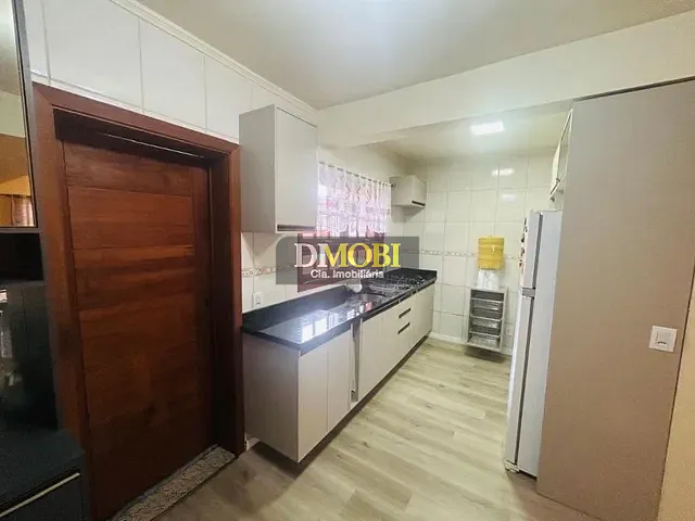 Sobrado com 130m² 3 quartos e 3 banheiros, à venda ou para alugar, no bairro Loteamento Jardim Timbaúva em Gravataí