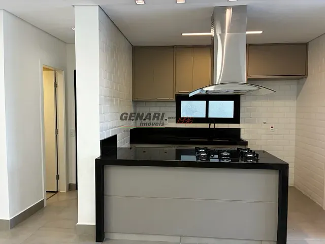 Sobrado com 216m² 3 quartos e 4 banheiros, à venda, no bairro Vila Rubens em Indaiatuba