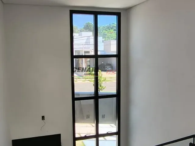 Sobrado com 216m² 3 quartos e 4 banheiros, à venda, no bairro Vila Rubens em Indaiatuba