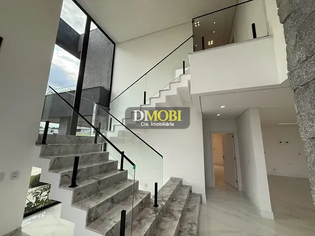 Sobrado com 656m² 4 quartos e 4 banheiros, à venda, no bairro Morada Gaúcha em Gravataí