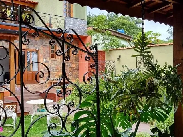 Sobrado com 250m² 3 quartos e 1 banheiro, à venda ou para alugar, no bairro Jardim Alviverde em São Paulo