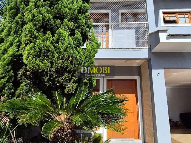 Sobrado 4 quartos e 3 banheiros, à venda, no bairro Dom Feliciano em Gravataí