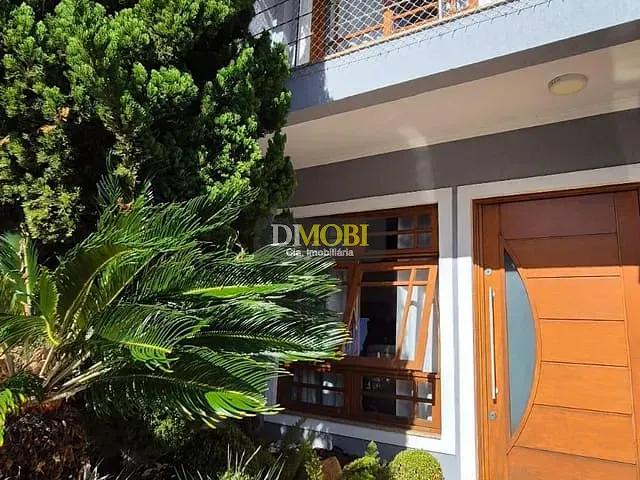 Sobrado 4 quartos e 3 banheiros, à venda, no bairro Dom Feliciano em Gravataí