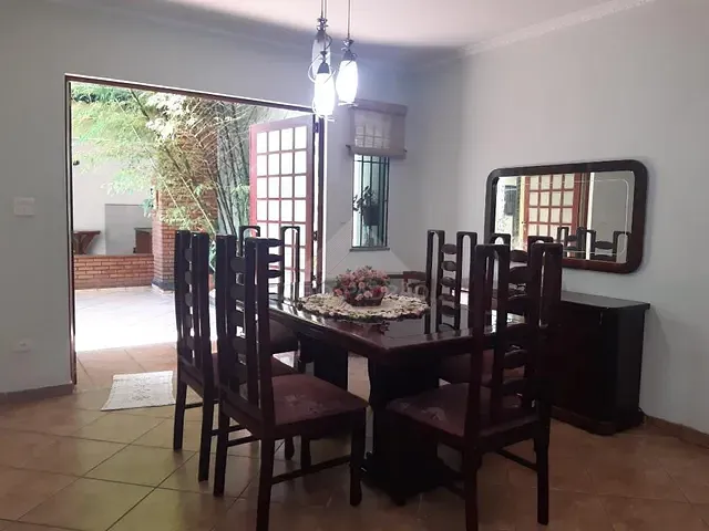 Sobrado com 250m² 4 quartos e 3 banheiros, à venda, no bairro Vila Assis Brasil em Mauá