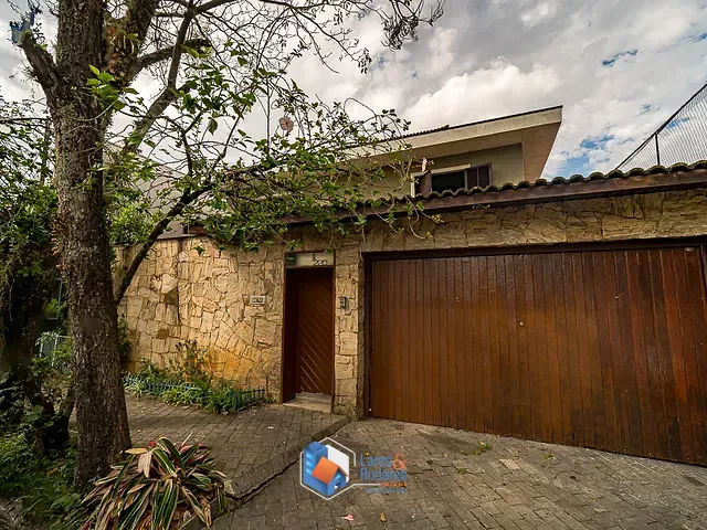 Sobrado com 345m² 4 quartos e 6 banheiros, à venda, no bairro Vila Romana em São Paulo