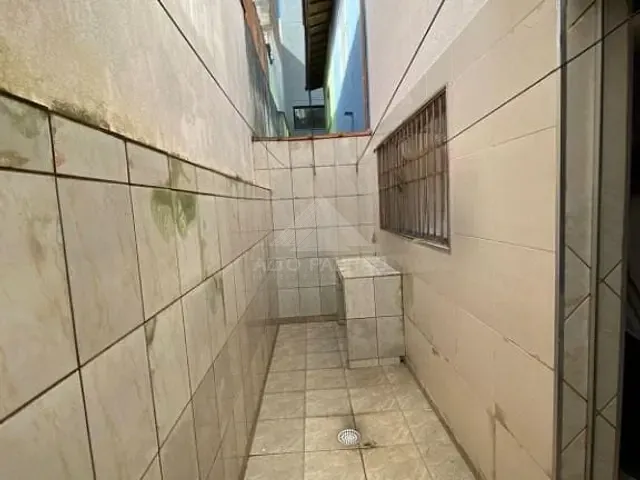 Sobrado com 424m² 3 quartos e 3 banheiros, à venda, no bairro Parque São Vicente em Mauá