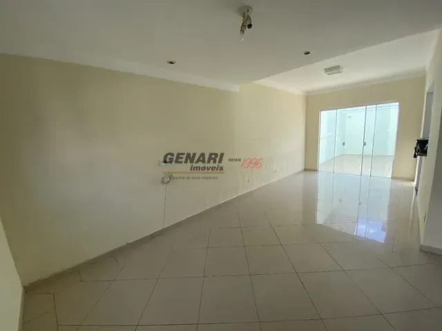 Sobrado com 150m² 3 quartos e 3 banheiros, à venda, no bairro Villaggio Di Itaici em Indaiatuba