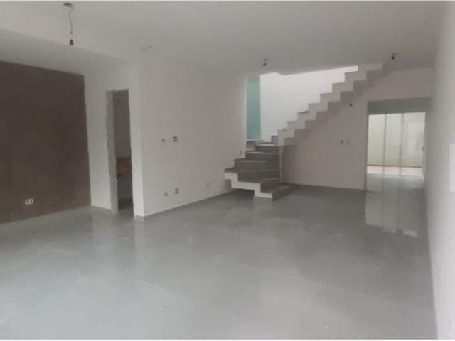 Sobrado 3 quartos e 3 banheiros, à venda, no bairro Jardim Ibitirama em São Paulo