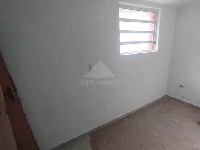Sobrado com 70m² 1 quarto e 2 banheiros, para alugar, no bairro Vila Bocaina em Mauá