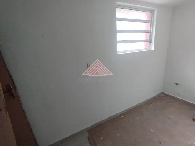 Sobrado com 70m² 1 quarto e 2 banheiros, para alugar, no bairro Vila Bocaina em Mauá