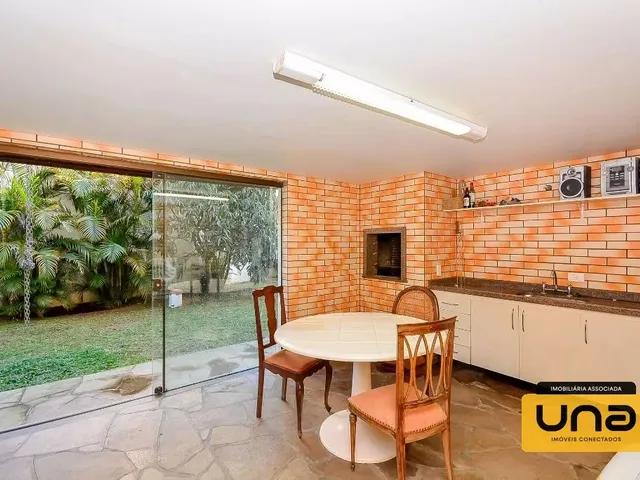 Sobrado com 432m² 5 quartos e 5 banheiros, à venda, no bairro Ecoville em Curitiba